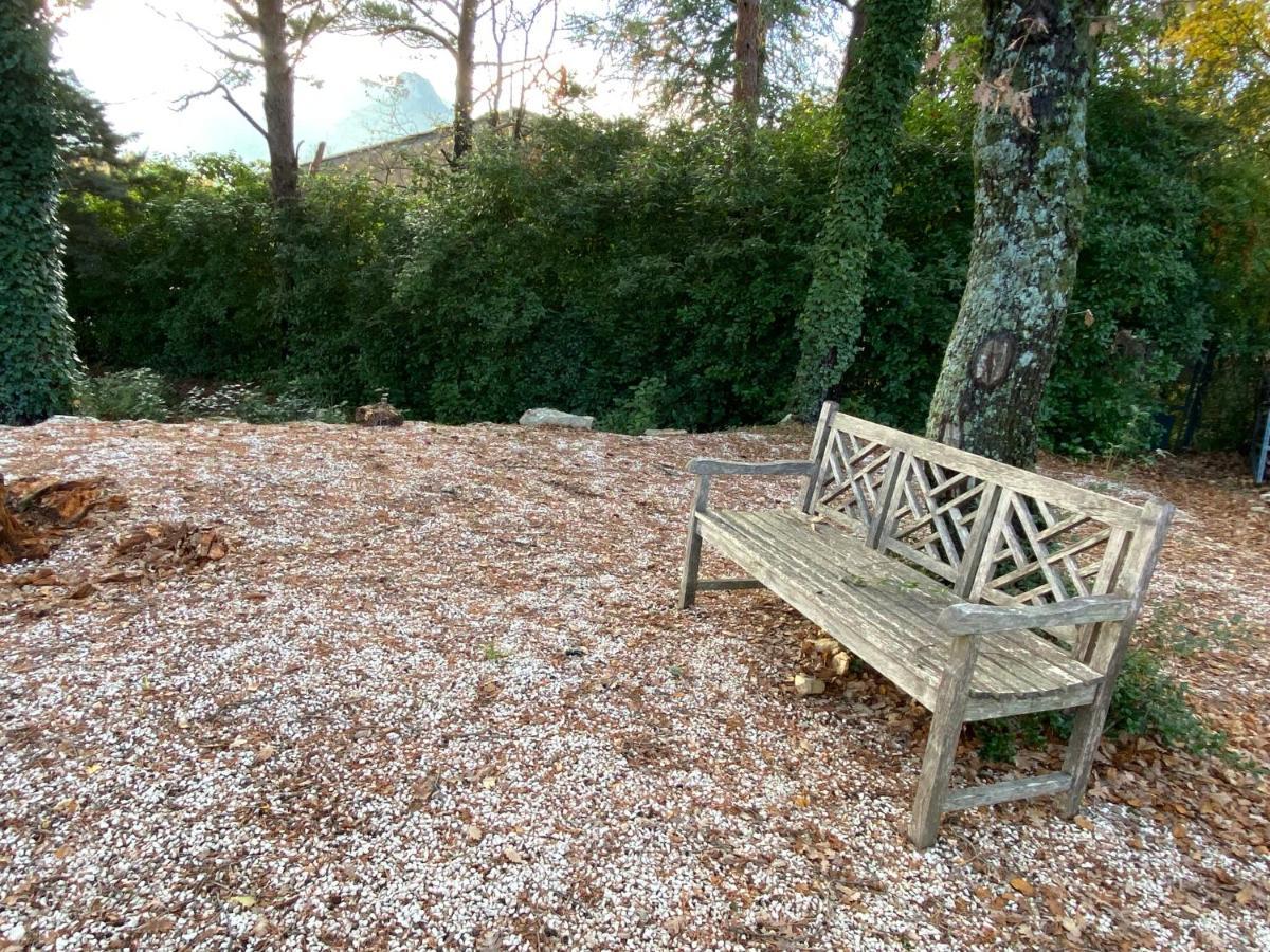 La Maison De Mado Et Sa Cabane Dans Les Arbres Plan d'Aups Dış mekan fotoğraf